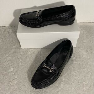 SAS Metro Black Patent Leather Loafers Women’s Size 7.5 Tripad Comfort Footbed